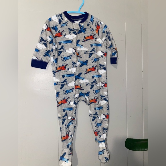 Child of mine made by Carter’s sleeper 12 months - Picture 2 of 3